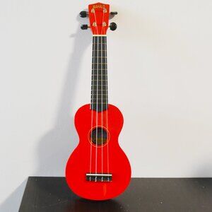 Mahalo Red Soprano Ukulele with Carry Case